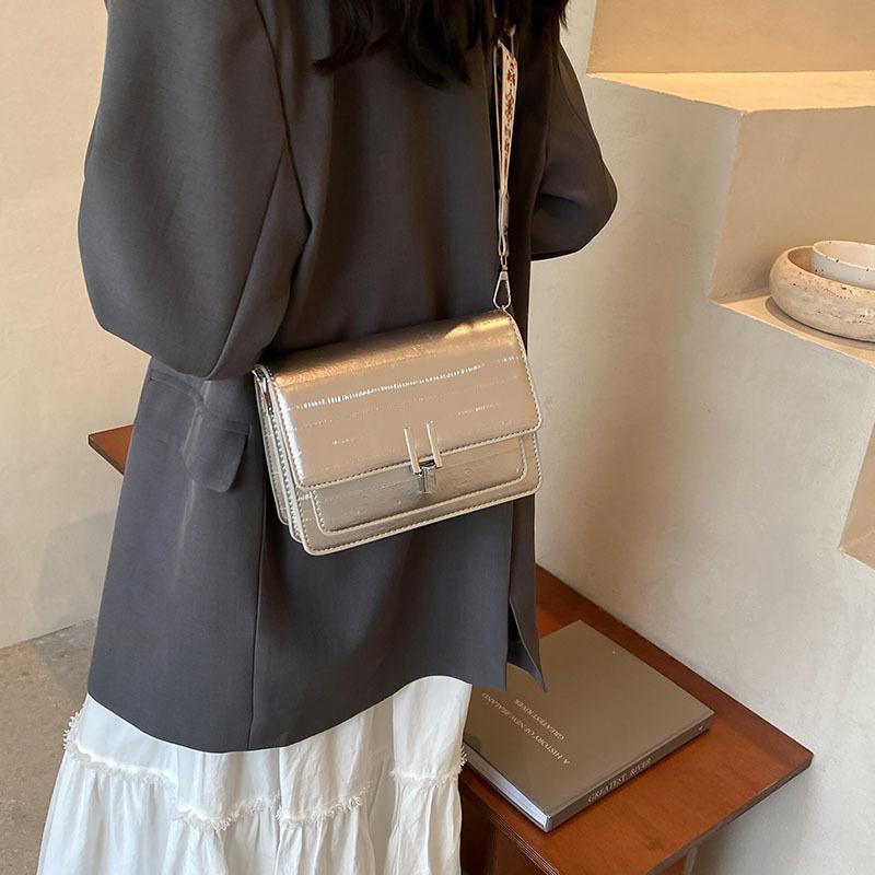 Fashion Small Square Bag Women's New Versatile Chain Shoulder Messenger Bag