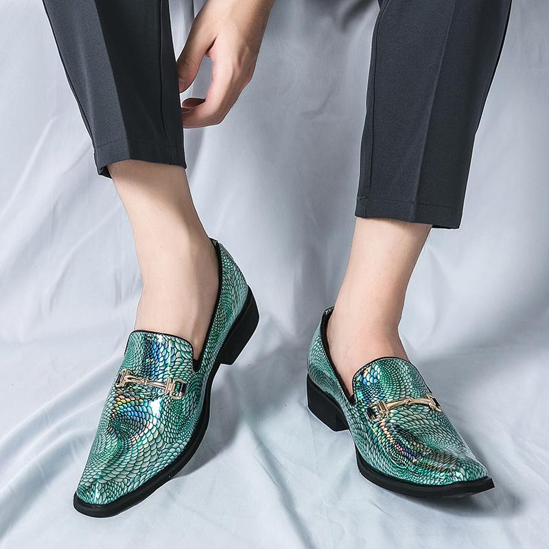 Fashion Luxury Banquet Dress Formal Shoes Pointed Low Cut High-end Business Casual Shoes for Men's Silver Men's Shiny Leather Shoes