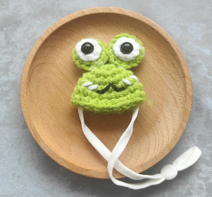 Valentine's Pearl Desktop Goose Set with Mini Knitted Hat & Adjustable Wings Clothing