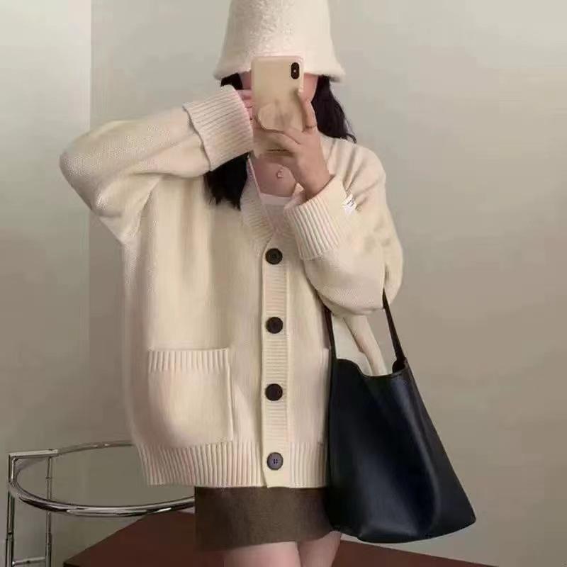 Autumn and winter new women's loose and simple knitted cardigan, fattened and enlarged soft waxy sweater jacket thickened