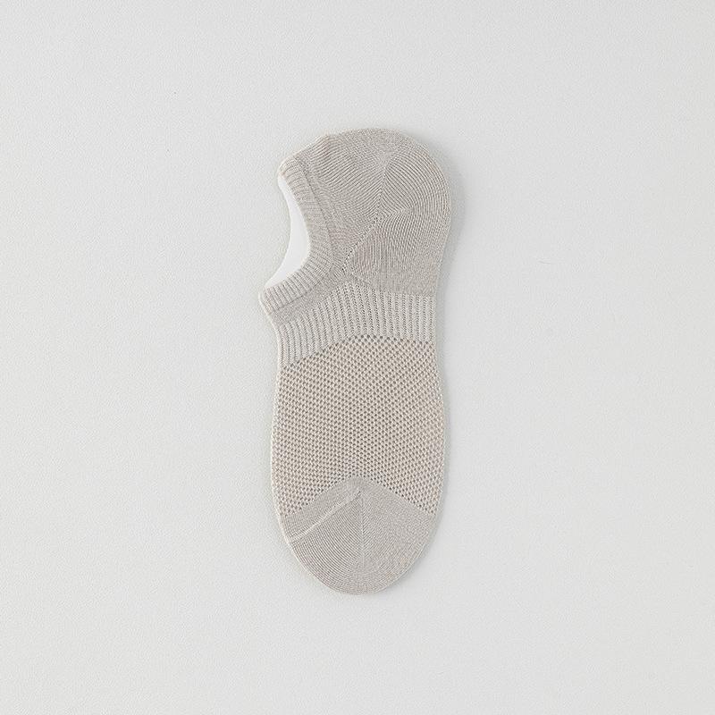 Men Spring and Summer Thin Invisible Off with Breathable Ice Silk Boat Socks