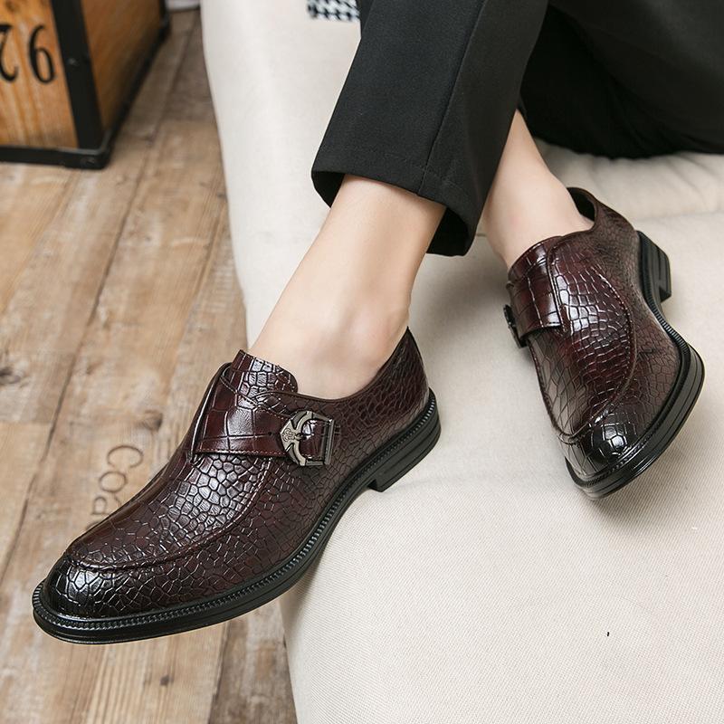 Men's Business Leather Shoes Large Size Foreign Trade New Foot Casual Leather Shoes Fashion Trend Crocodile Pattern Banquet Shoes