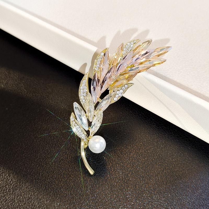 Design Sense French Retro Wheat Ear Brooch High Sense Full Diamond Light Luxury Leaf Brooch Pin Suit Accessories