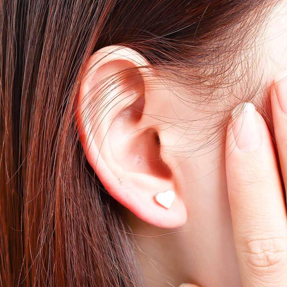 

Surgical Steel Lip Piercing Cartilage Ear Studs Ear Studs Bar Jewelry Helix Earrings Tragus