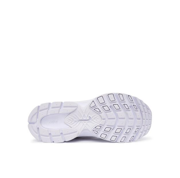 Nike V5 RNR Sneakers