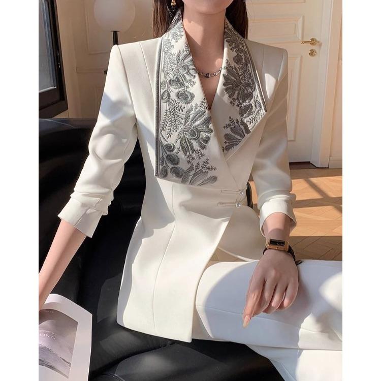 Chinese Style Spring 2 Piece Sets Women Elegant Embroidery High End Frog Button Jacket White Flared Pants