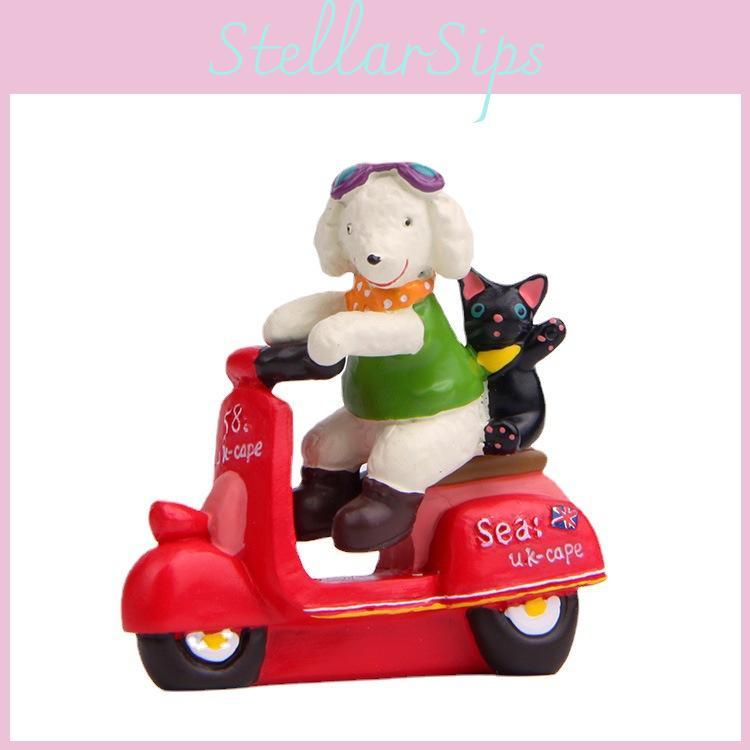 Resin Cartoon Dog And Cat Riding Motorcycle With Moss Plant Insert For Office Desktop Ornament