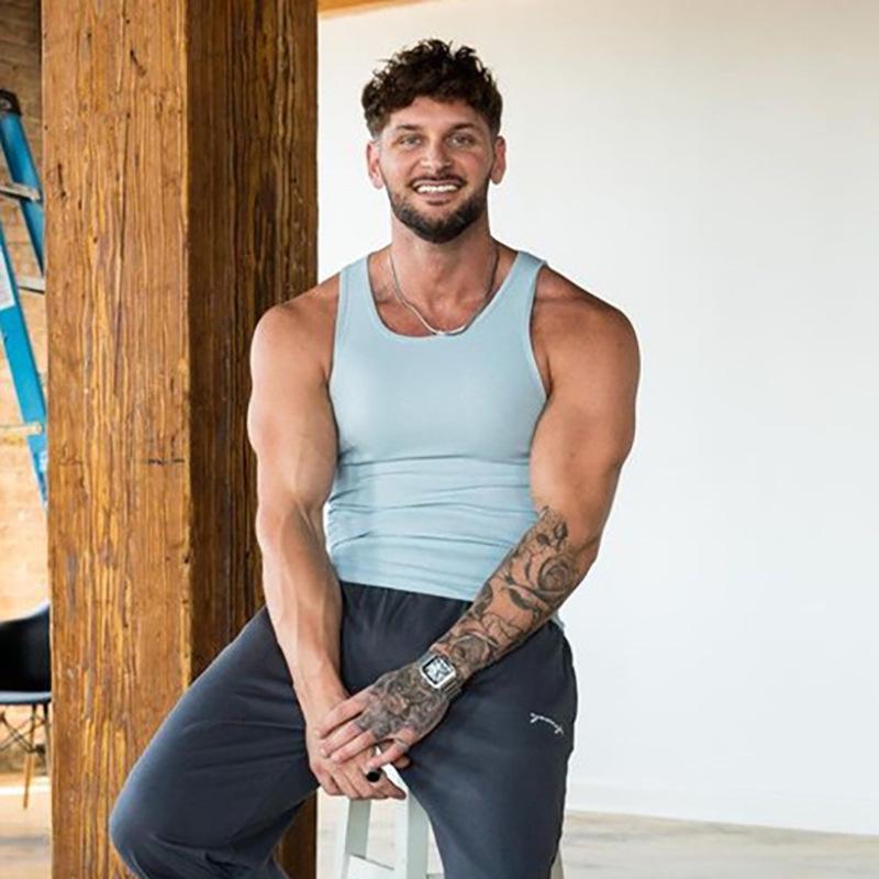 

Мужская майка-борцовка из ледяного шелка: Облегающий летний базовый слой для тренировок и повседневной носки M светло-синий