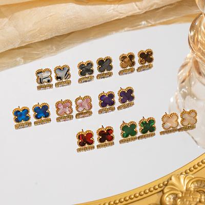 Ohrringe aus Edelstahl, Ohrringe mit vierblättrigem Kleeblatt, minimalistischer Damenschmuck für die Ohren aus 18 Karat Gold