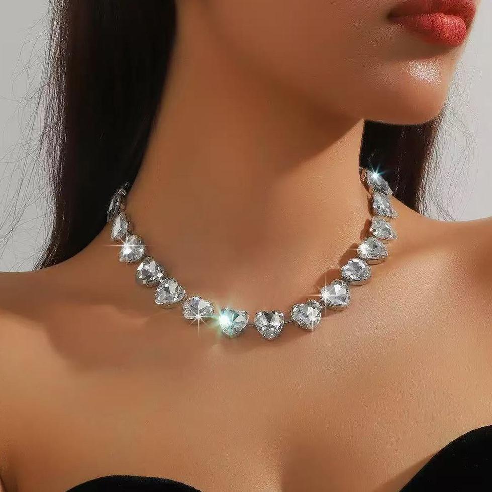 European And American Jewelry, Exquisite Heart-Shaped Rhinestone Necklace, Fashion Dinner Party Neck Jewelry Accessories