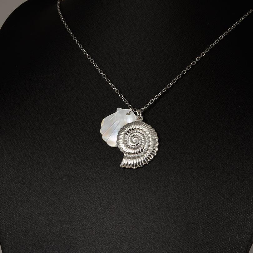 1Pc Stainless Steel Animal Starfish Turtle Octopus Seahorse Pendant Necklaces Vintage Summer Conch Shell Women Collar Jewelry