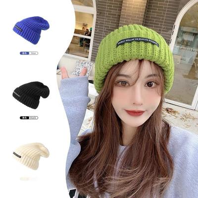 Nakrycia głowy – Czapki