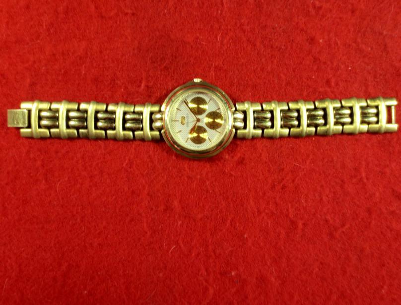 [USED] EC491) Fully functional STERAZZO Gold watch with 24:00 hour hand display for Sundays