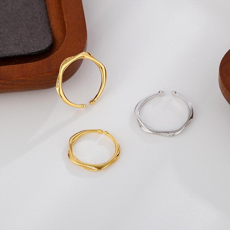 Japanese and Korean Version of Mobius Ring Thin Ring Women's Simple Light Luxury High-end Micro-articulated Ring