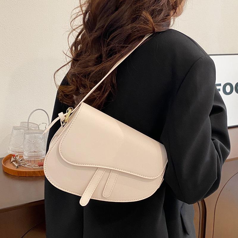 Fashionable Vintage Saddle Bag, Niche Saddle Bag, Fashionable Commuter Single Shoulder Crossbody Bag