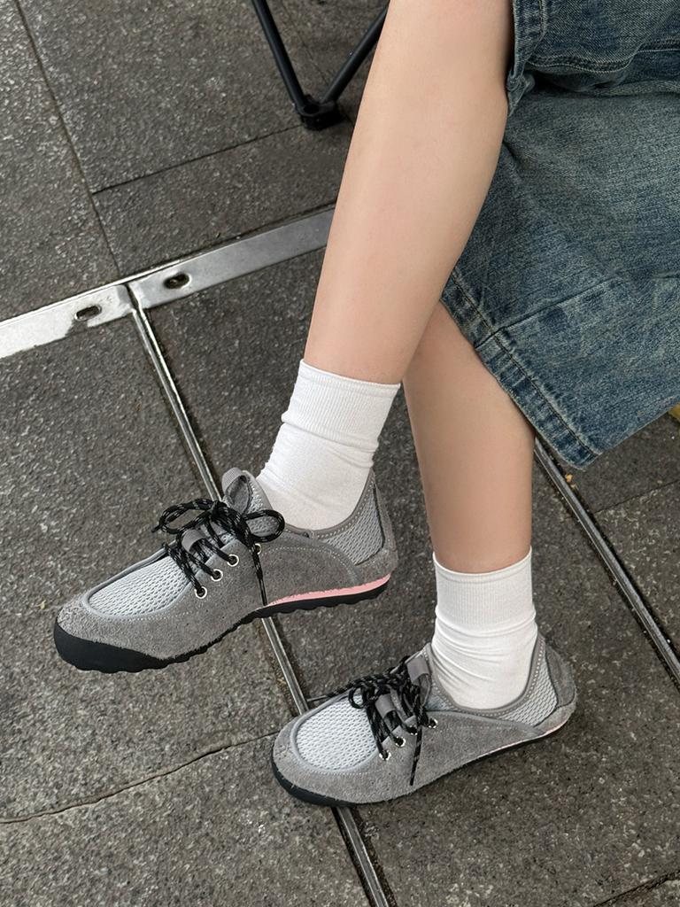 Vintage Suede Mesh Sneakers for Women Breathable Lightweight Casual Lace-Up Shoes with Rubber Sole