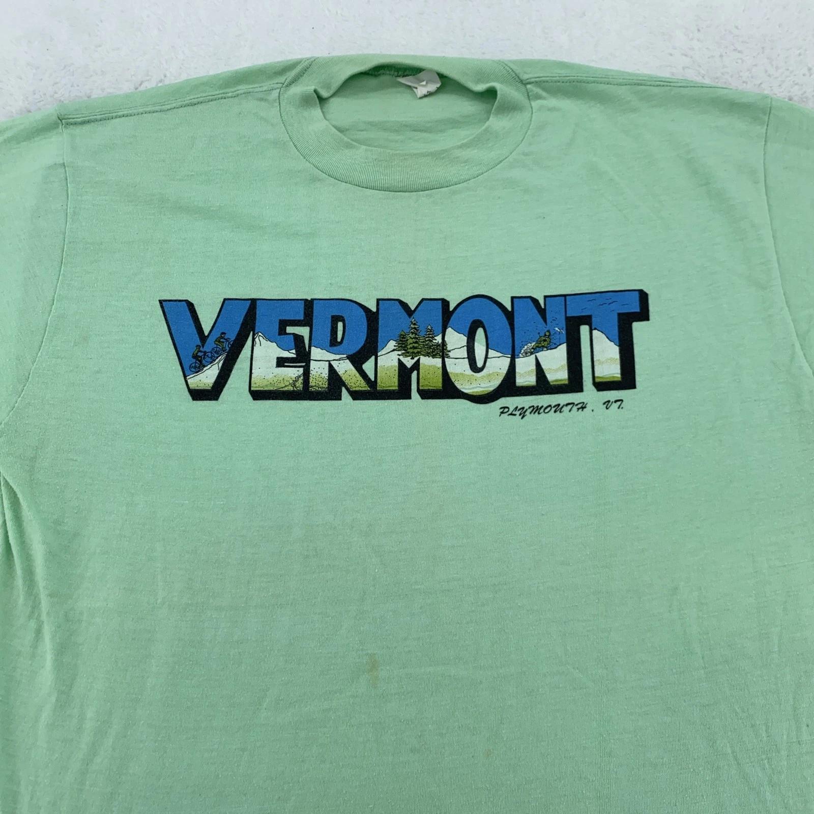 

Vintage 80s Plymouth Vermont Shirt Mens M/L Ski Green USA Graphic Tee T-Shirt 3XL