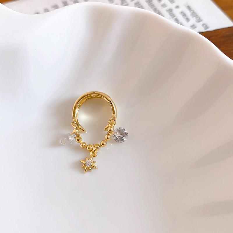 Bright Mangxing~ Super Sparkling Zircon Star Pendant Ear Clip No Ear Piercing Personalized Ear Bone Clip Light Luxury Premium Earrings