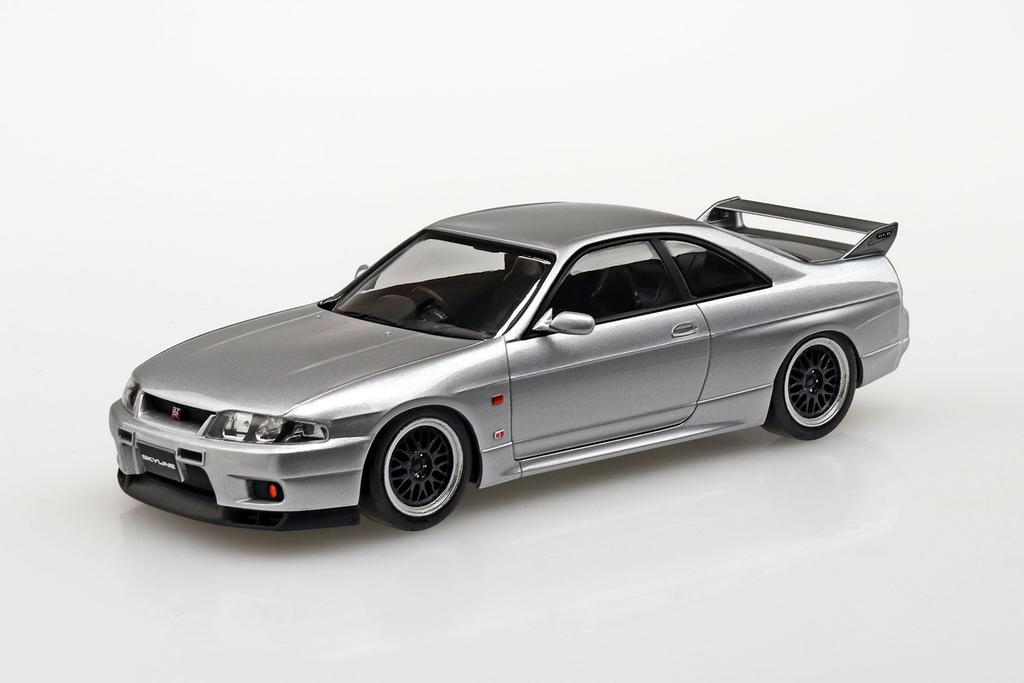 Aoshima Bunka Kyozai Série The Snap Kit Nissan R33 Skyline Vlastní kola Plastikový model Co., Ltd. (AOSHIMA) 1/32 GT-R (Sonic Silver) Předbarvený