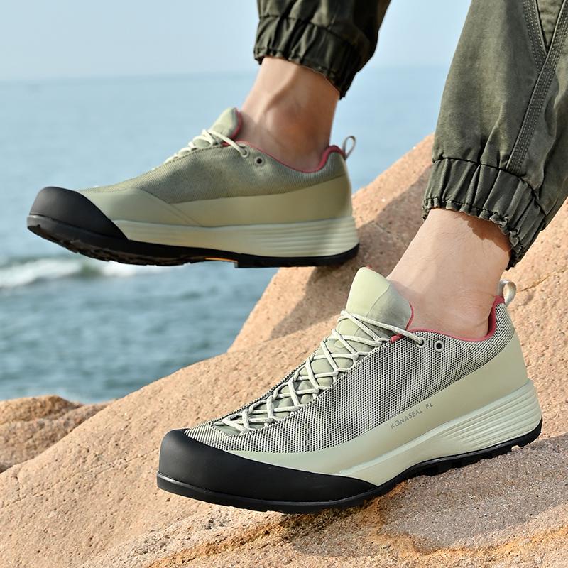 Fashion Brand New Men's Outdoor Lace Up Sports and Leisure Shoes Fashionable Men's Breathable Anti Slip Hiking and Mountaineering Shoes