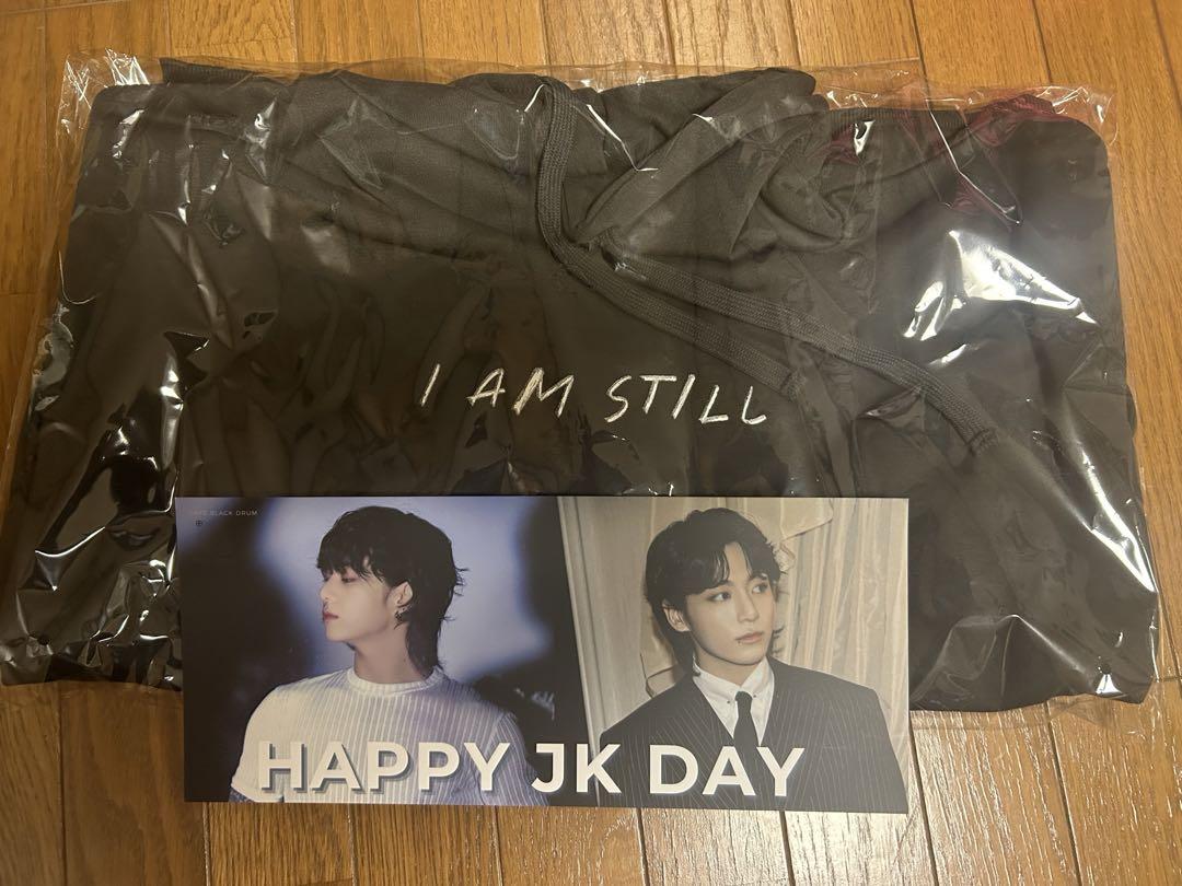 

[USED] I AM STILL print hoodie + bonus