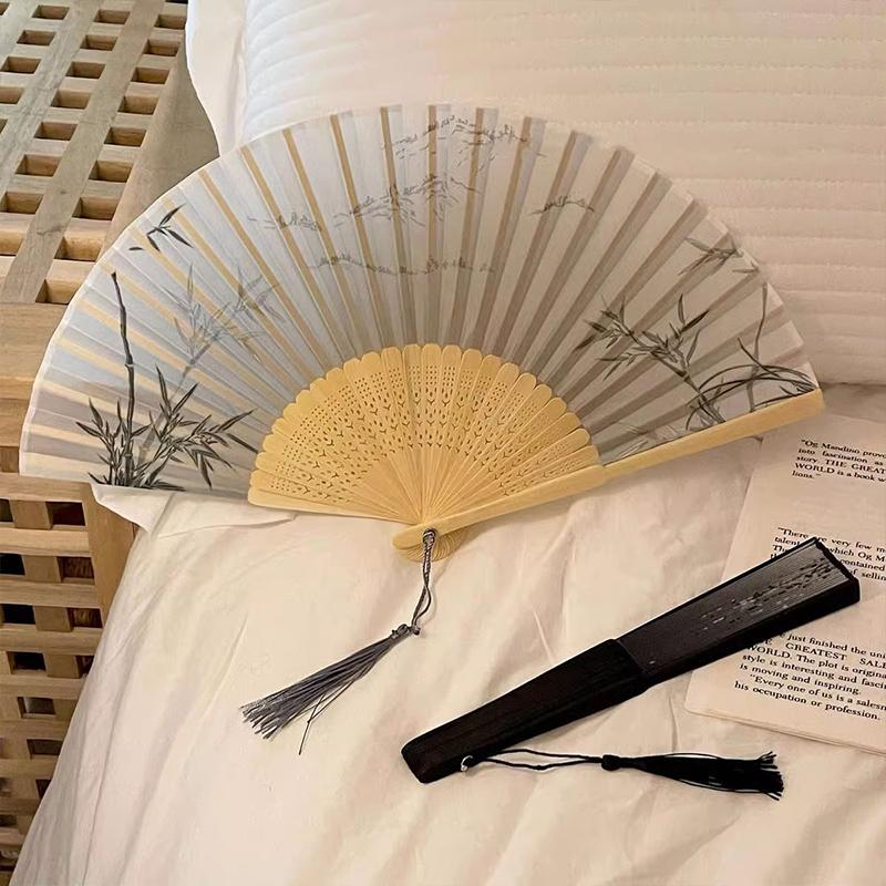 Chinese Folding Fan Hand Fan Decorative Dance Fans with Tassels Wedding Hand Fans Portable Bamboo Fans Wedding Gift for Guests
