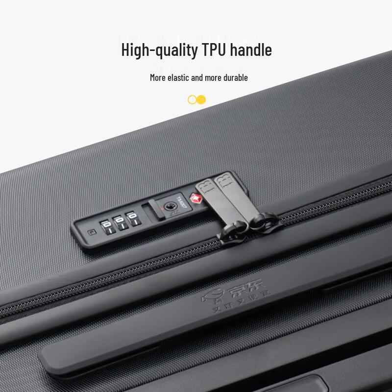LEVEL8 Traveler PC Spinner Luggage