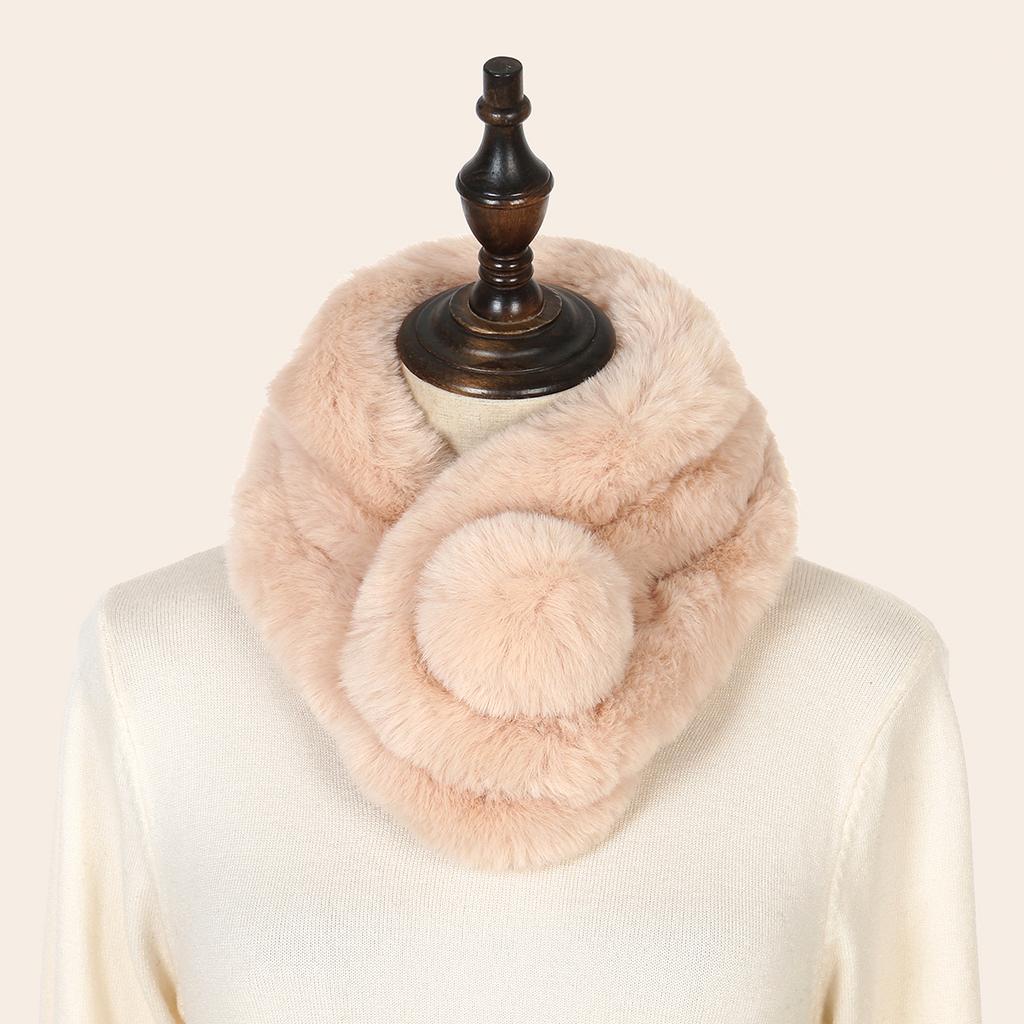 New Faux Fox Fur Scarf Shawl Pearl Fashion Warm Thicken Fake Fur Collar Women Short Neckerchief Neck Warmer Clothing Accessories