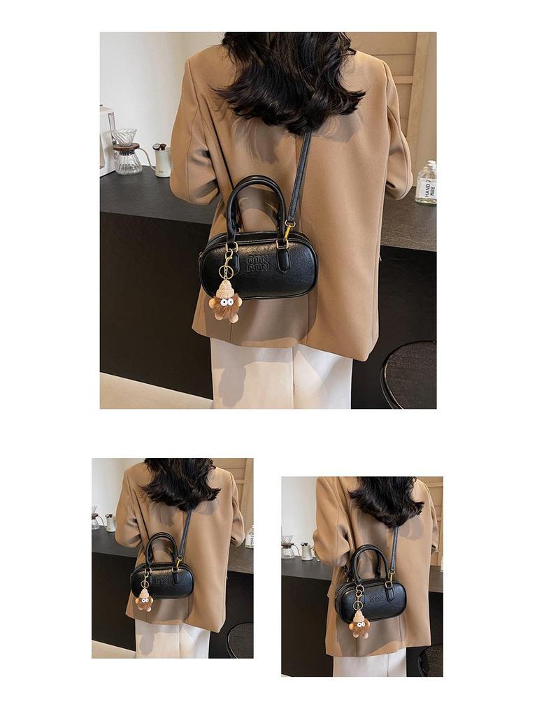 Autumn/Winter 2025 Women's Korean-Style Retro Bowling Crossbody Bag