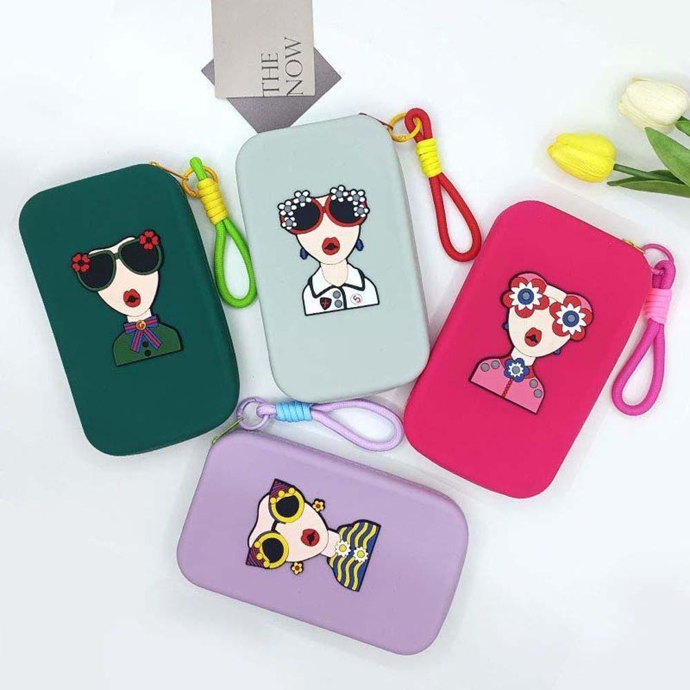 Anti-lost Modern Lady Storage Bag Lightweight Cartoon Phone Bag Waterproof Makeup Pouch  School