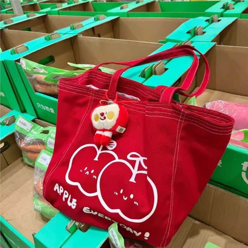 

New Apple Kitty Embroidered Versatile Commuter Shoulder Large Capacity Niche Canvas Bag Simple Tote Red Bag червоний
