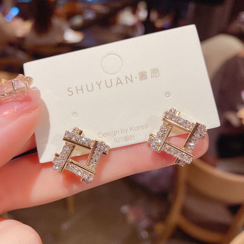 S925 Silver Needle Pearl Stud Earrings for Women