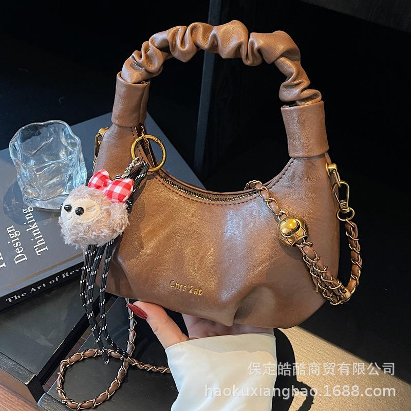 Korean Version of Fashionable Versatile Pleated Portable Commuter Cloud Bag Women's 2025 Autumn and Winter New Simple Messenger Dumpling Bag