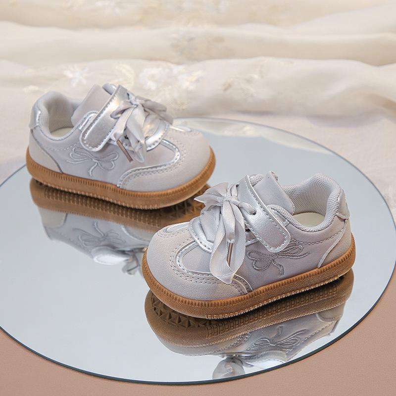 2025 Autumn New Arrivals: Girls' Casual and Sports Shoes - German Training, Fashion Sneakers for Children.