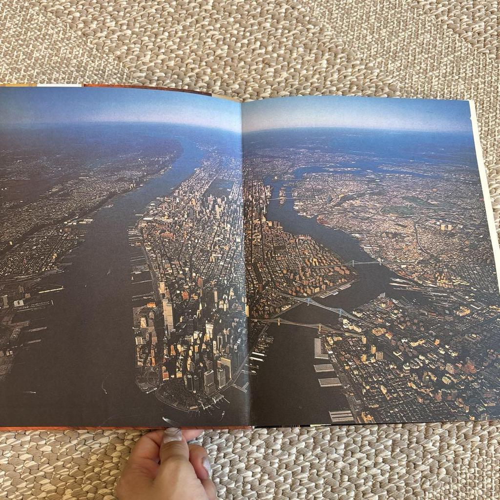 [USED] TASCHEN Foreign Books New York and London Interiors 2-Book Set Same-Day Shipping