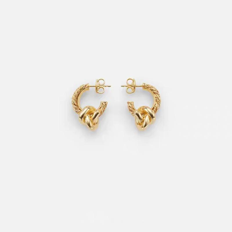 French Metal Knot Earrings with S925 Silver Needle, European & American Light Luxury Design, High-Class Temperament Studs.