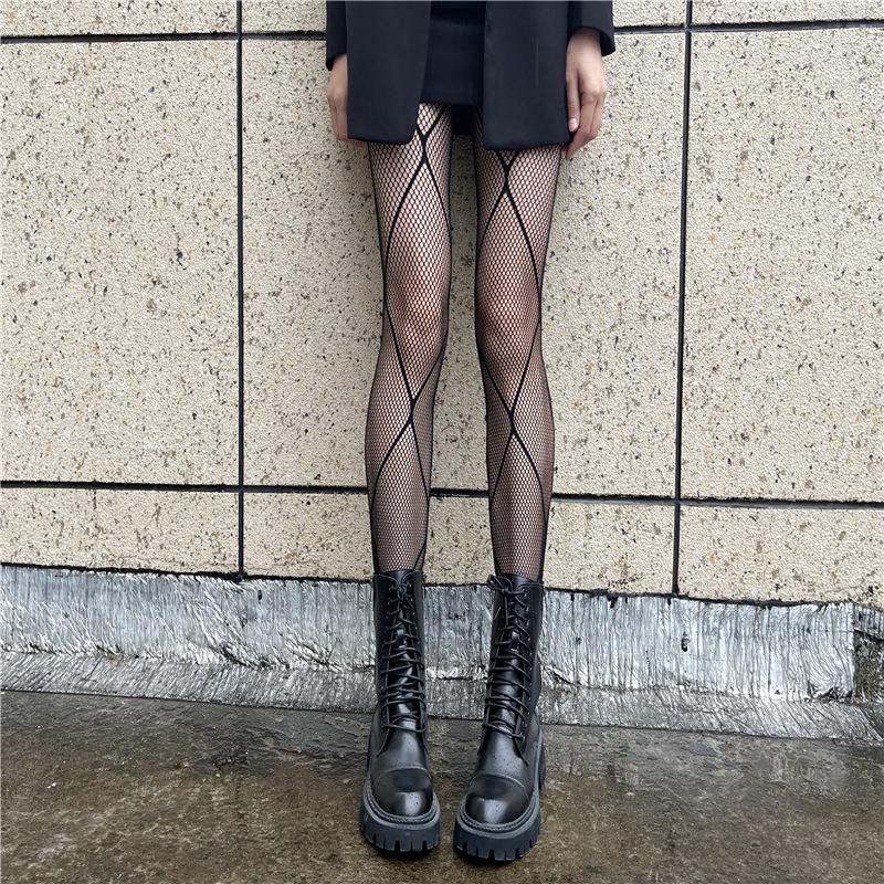 Diamond Pattern Lace Fishnet Stockings - Retro Hollow Design with Vertical Stripe Jacquard