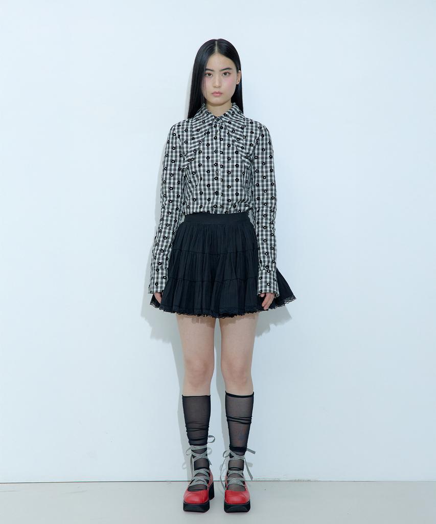 Rough Neck Pom-Pom Volume Skirt Black