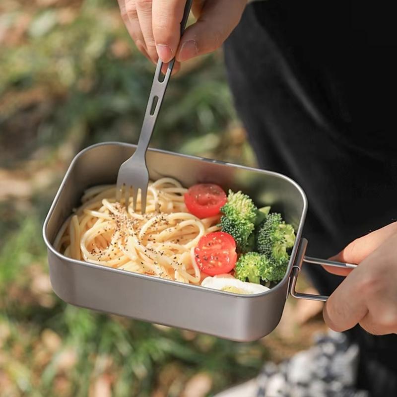 Lightweight Titaniums Rectangular Shape Lunch Box 800ml Spill Proof Portable Meal Preparation Container For Travel
