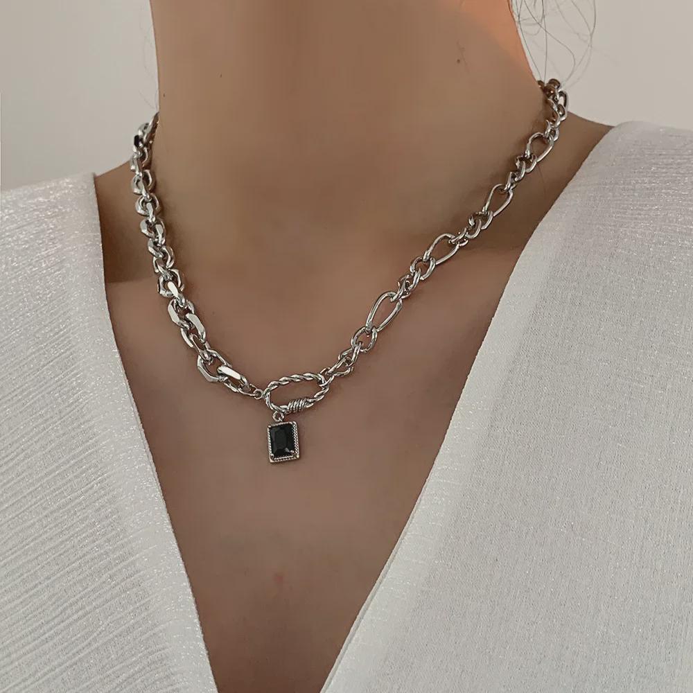 Women's Titanium Steel Clavicle Necklace, Black Diamond, Minimalist Design, Versatile Cold Style