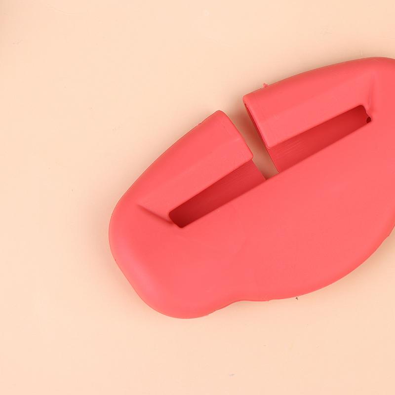 2Pcs Seat Belt Buckle Cover Anti-Scratch Rubber Car Seat Buckle Protector Clip Protection Cover Universal For Suv Sedan