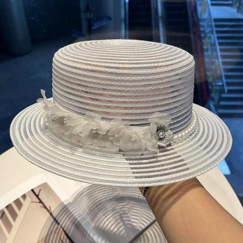 Summer New Flat-top Mesh Gauze Hat Women's British Retro French High-end Pearl Flower Decoration Elegant Outdoor Sun Protection