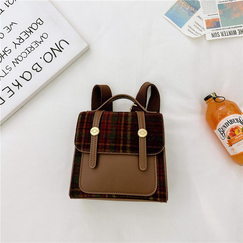 

Stylish Retro Mini Backpack For Kids Unisex With Trendy Plaid Design And Comfortable Air Cushion Straps коричневый