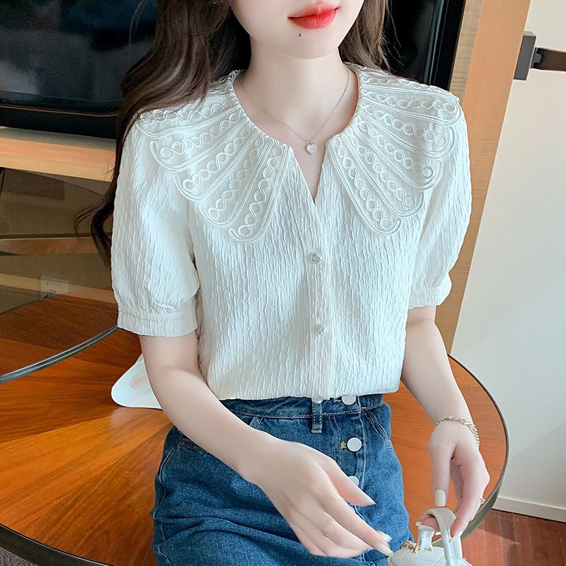 

Женская летняя шифоновая блузка 2025 в стиле французского ретро с цветочным принтом и кукольным воротником M абрикосовый/белый