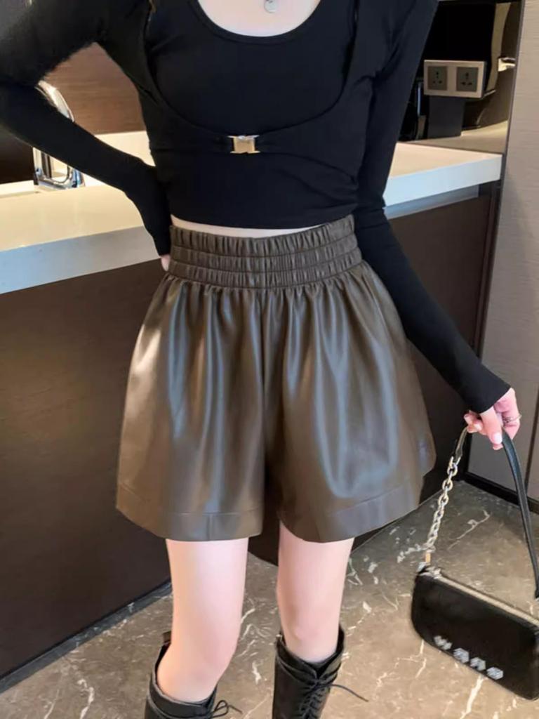Women's High-Waisted Leather Shorts - Autumn/Winter Plus Size Wide-Leg Slimming Outerwear 2026