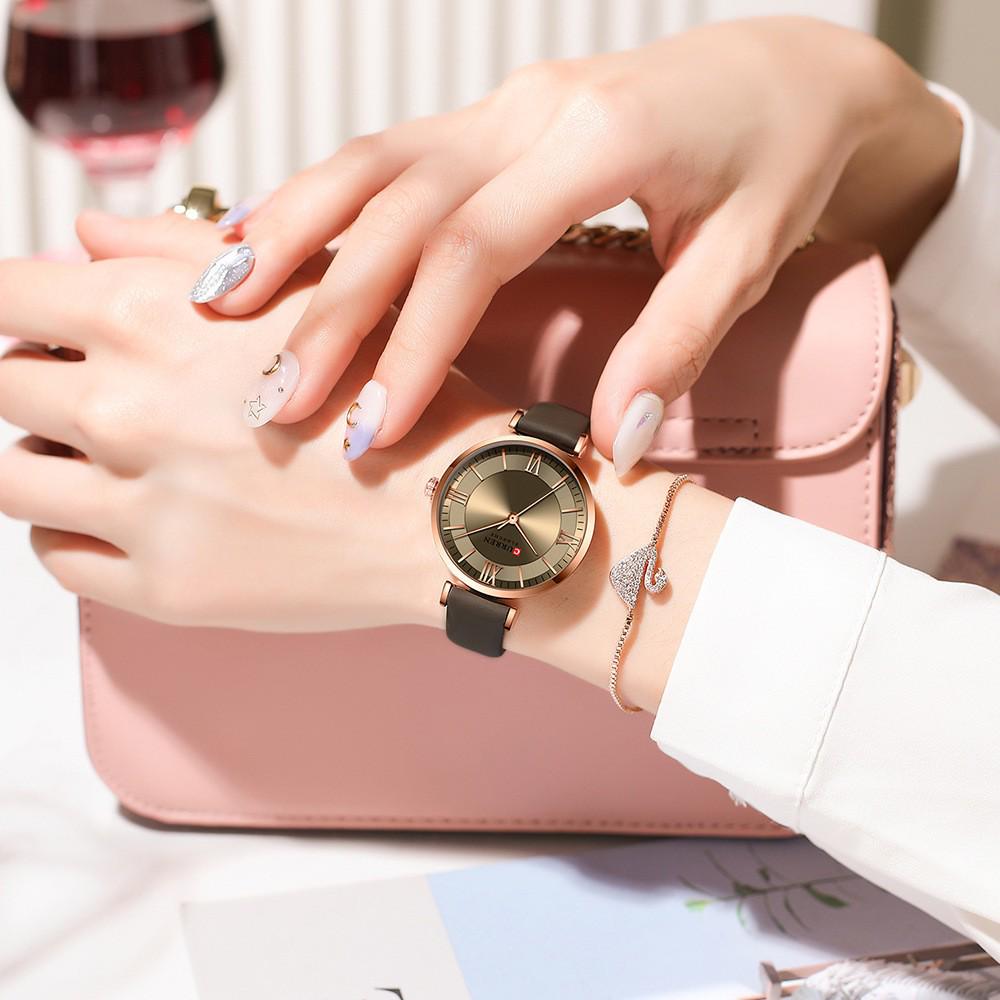 Curren 9079 Dames Casual Leren Band Horloge - Kleine Zeemeermin Editie