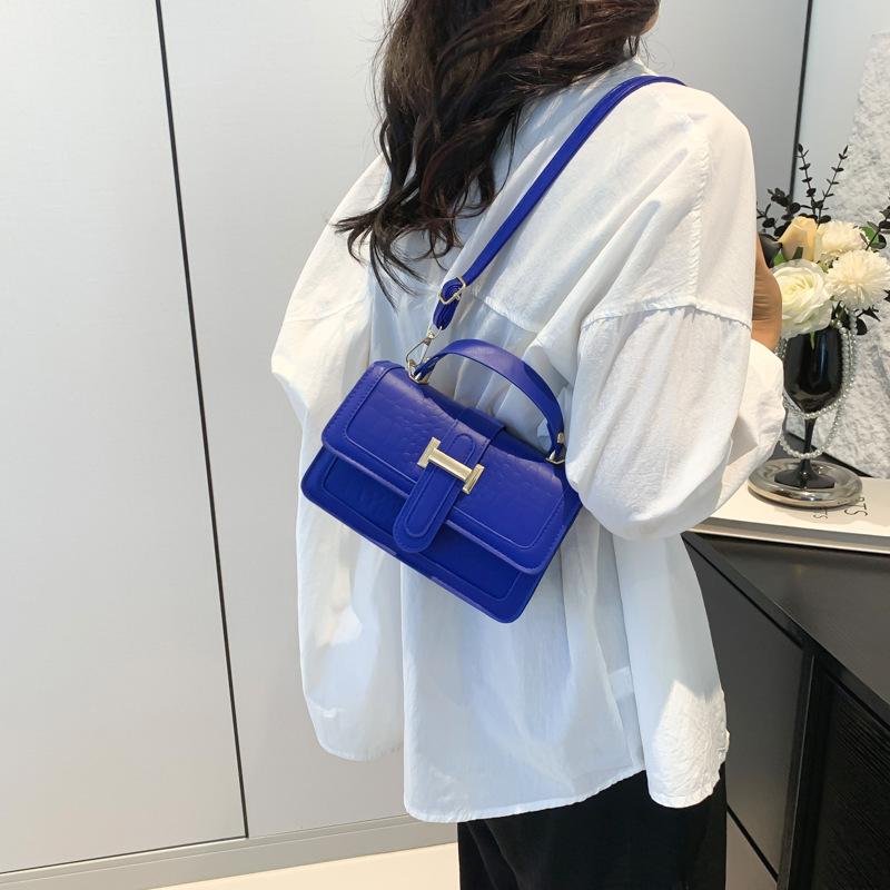 Summer retro fashion handbag women's 2024 new stone pattern small square bag versatile simple shoulder messenger bag