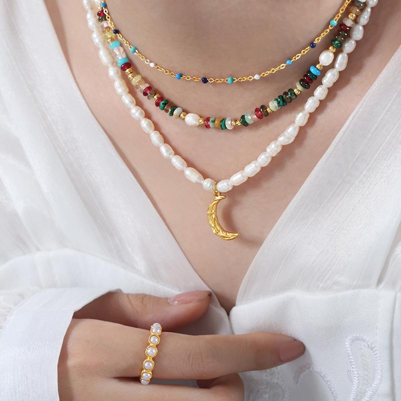 Crescent Moon Titanium Steel Pendant Natural Freshwater Pearl Necklace Western Empress Dowager Vintage Temperament Versatile Clavicle Chain Jewelry