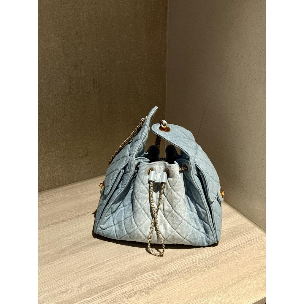 2025 Nová vůně Džínová taška Hobo s stahovací šňůrkou pod paži Vintage neformální Diamantový kostkovaný řetízkový ruční taška Taška přes rameno