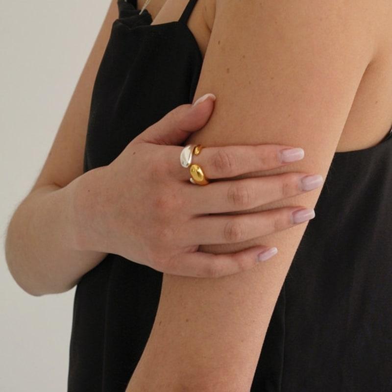 STILL INSTANT Curve Motion - Ring 02